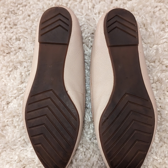 Pink pointy flats - Picture 3 of 4